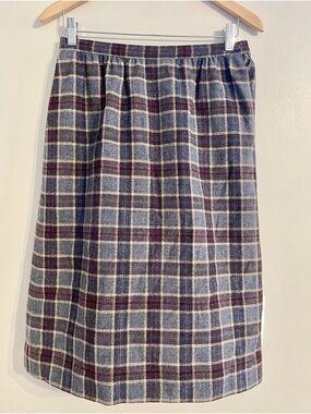 Vintage Pendleton Gray Red Plaid Midi Wool Skirt Size 4-6  W 28 L 27- EUC